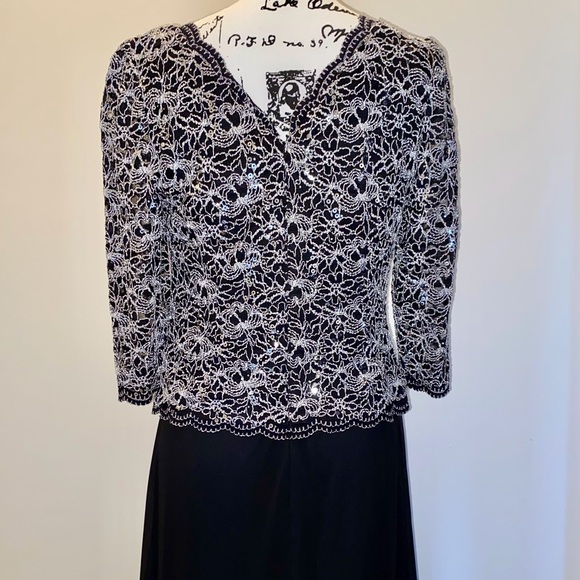 Beautiful dress for wedding - Picture 4 of 5